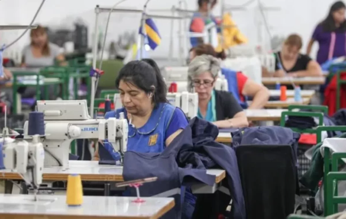 Uno por uno, cuáles son los cambios en materia laboral tras la aprobación de la ley Bases