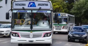 Comodoro Rivadavia: Cada vez más pasajeros se bajan por no poder pagar el transporte
