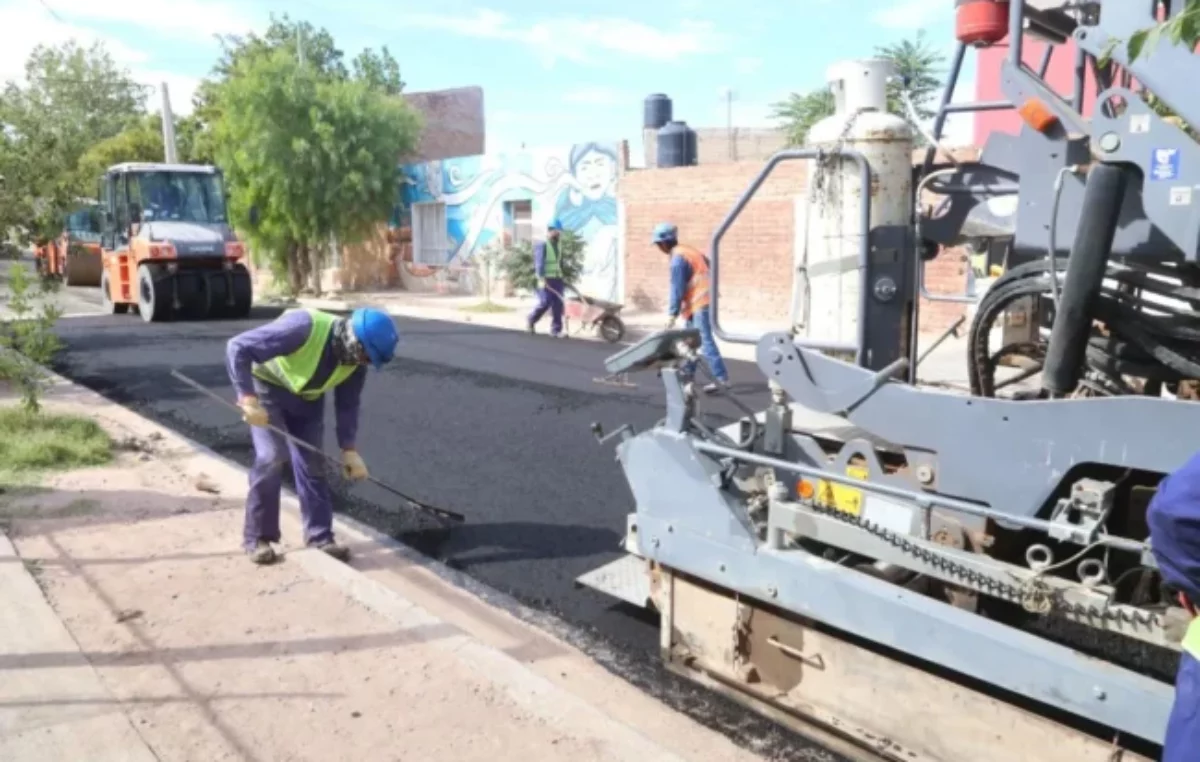 Con una nueva planta de asfalto, la ciudad de Neuquén se prepara para pavimentar distintos barrios