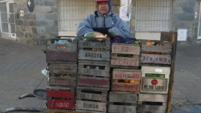 Vendedores ambulantes: un termómetro social que muestra el auge del mercado laboral informal en Santa Fe