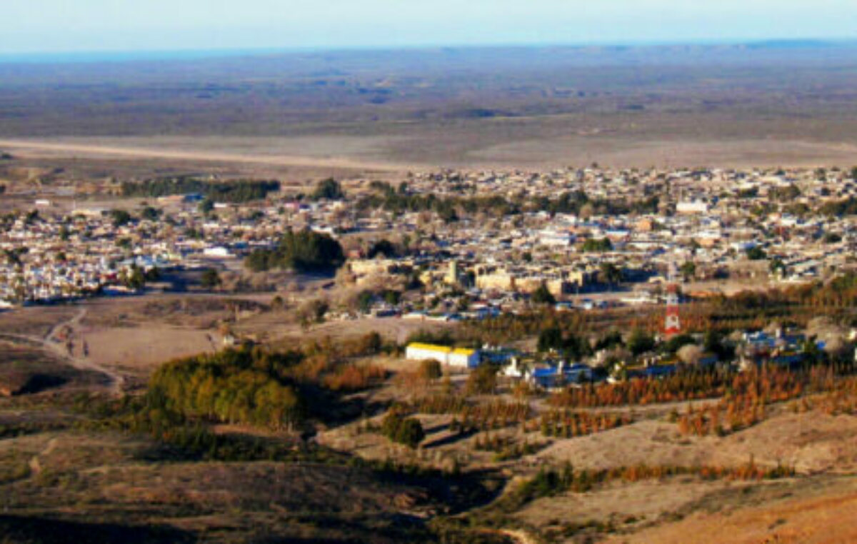 Cómo es el pueblo costero de la Patagonia que YPF eligió para invertir más de US$ 30 mil millones