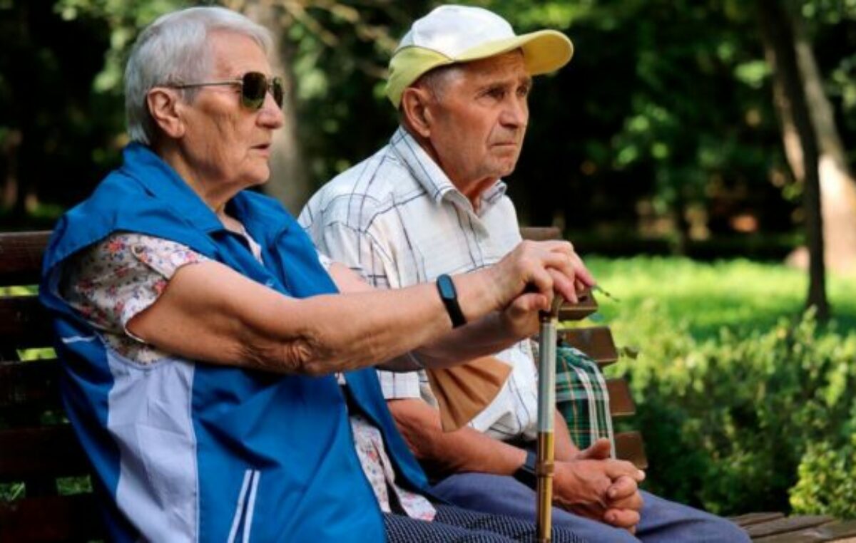 Hay 5 millones de jubilados debajo de la línea de pobreza, en medio de la discusión por la movilidad