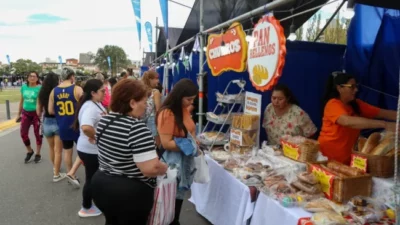 Neuquén: Festival Confluencia de Sabores en el Parque Jaime de Nevares