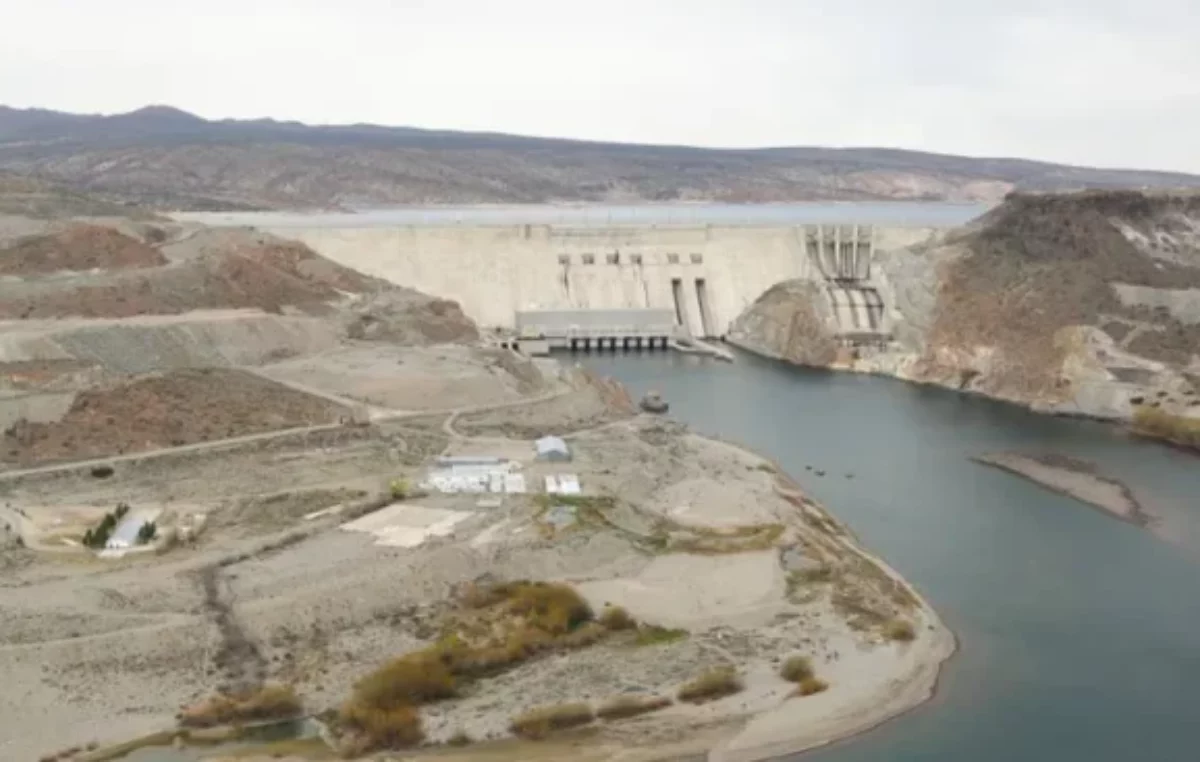 Neuquén: En pleno auge del sector energético sigue la polémica por las represas