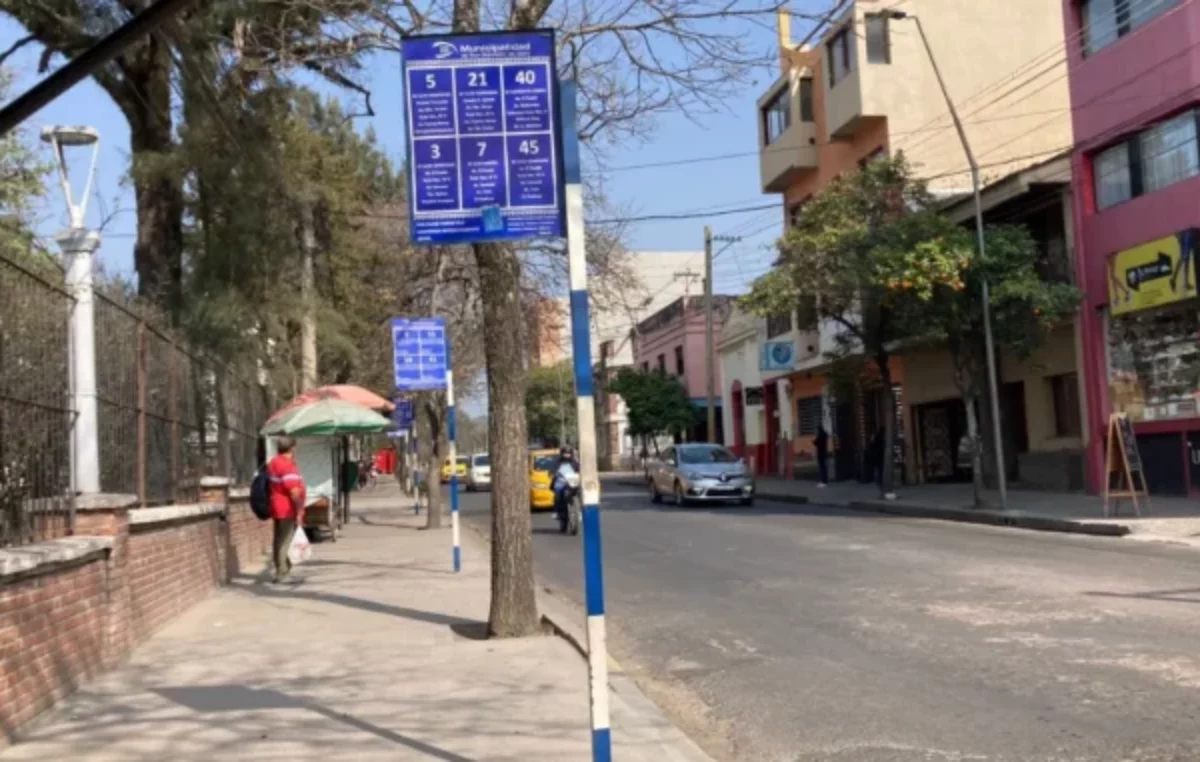 No hubo acuerdo y sigue el paro de colectivos en Jujuy