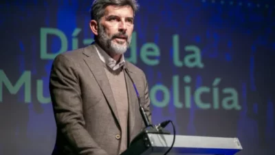 El intendente de Mendoza le respondió a Luis Caputo tras una crítica por el orden fiscal en las municipalidades