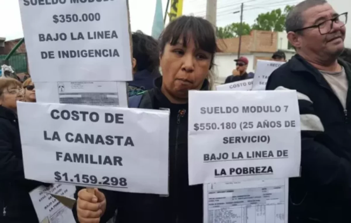 Trabajadores municipales de Caleta Olivia con paro indefinido