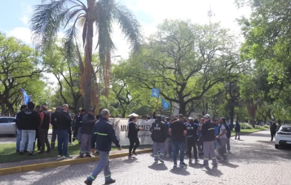 San Francisco: El Suoem volvió a marchar y por la asamblea se resentirán los servicios