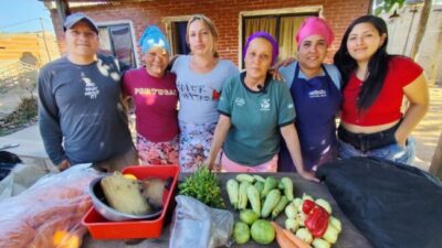 Rosario: Mujeres del comedor Poder Popular luchan contra el hambre en Puente Gallegos 