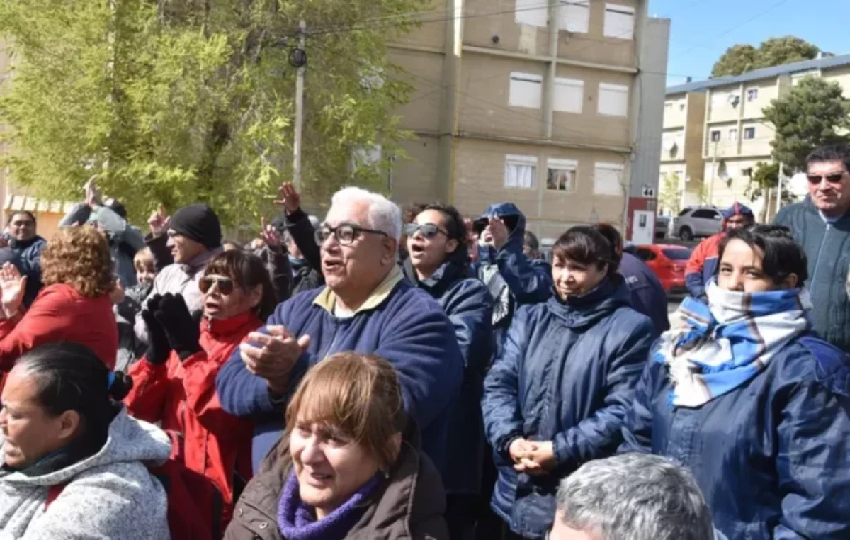 Asamblea de municipales de Caleta Olivia resolvió continuar con medidas de fuerza