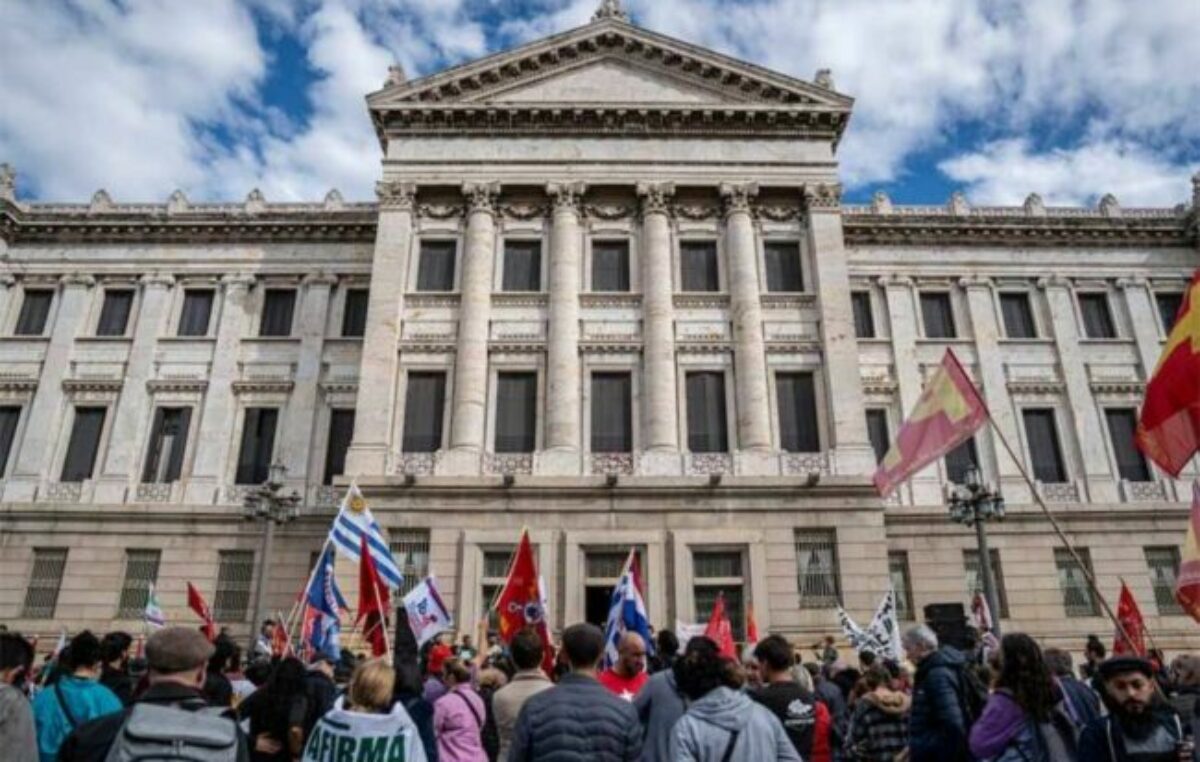 Defienden plebiscito sobre seguridad social en Uruguay