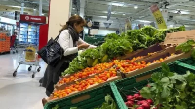 La inflación de los trabajadores se desacelera hasta 3,7% a costa de un «default social»