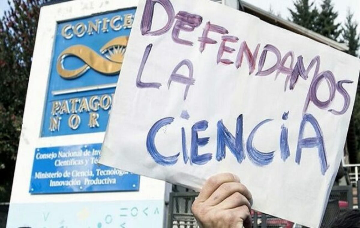 CONICET perdió este año casi 600 investigadores y más de 450 becarios