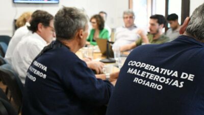 La Cooperativa de Maleteros de la Terminal de Ómnibus pide aumento: «Queremos empezar a ser trabajadores como corresponde»