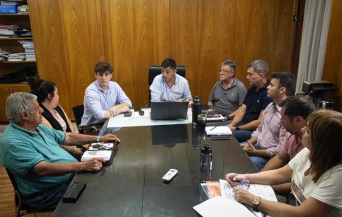 Empleados municipales de Paraná tendrán un aumento salarial y una suma fija de 100.000 pesos