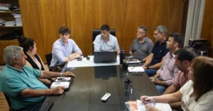 Empleados municipales de Paraná tendrán un aumento salarial y una suma fija de 100.000 pesos