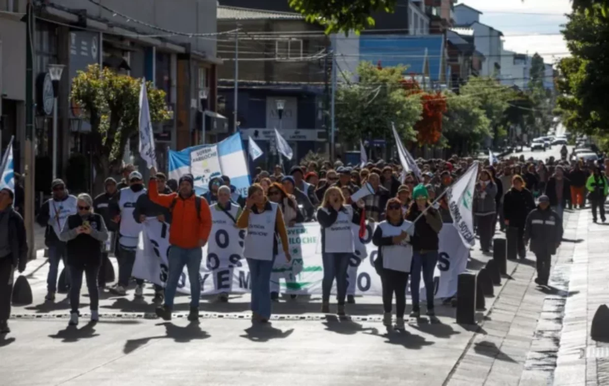 Luego de la marcha del SOYEM, el Gobierno municipal de Bariloche pidió la conciliación obligatoria