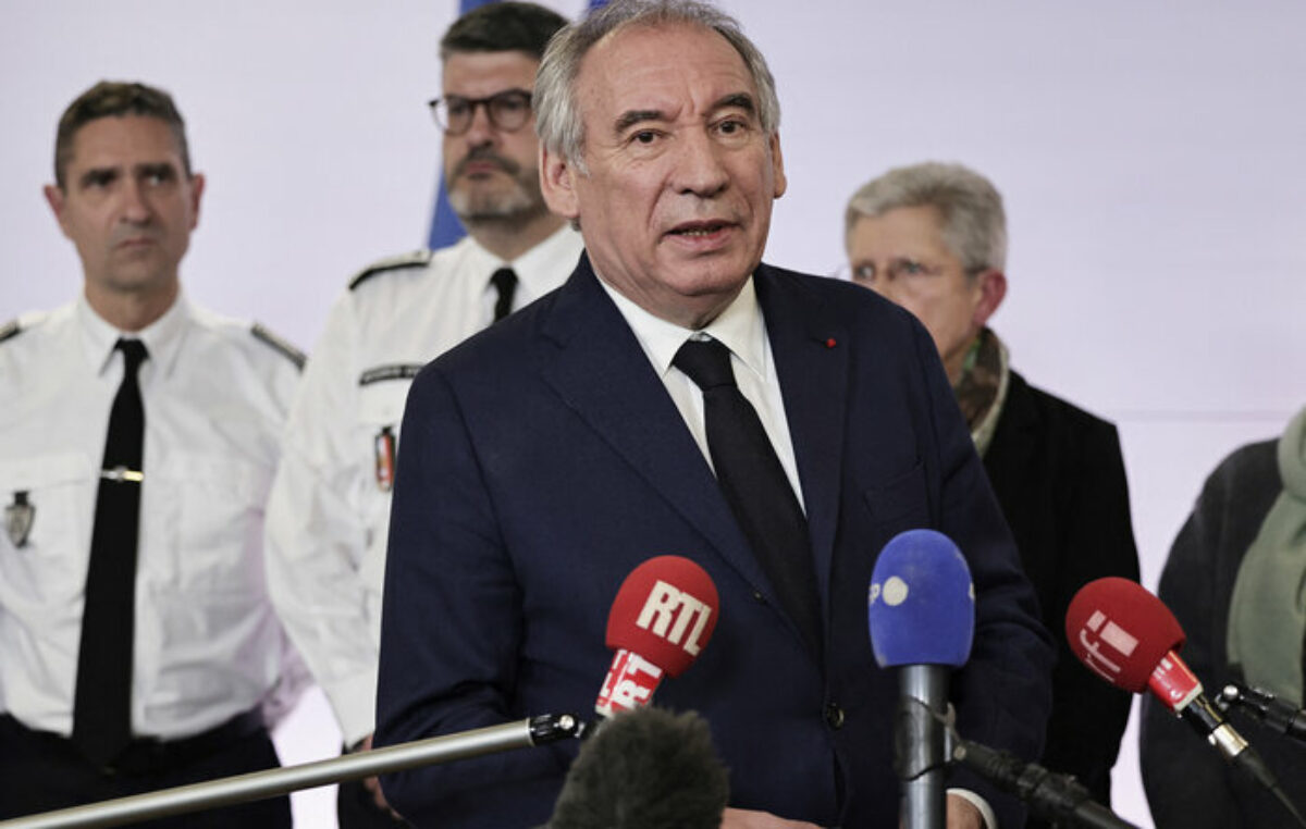 Francia: la trastienda del nombramiento de Bayrou como premier