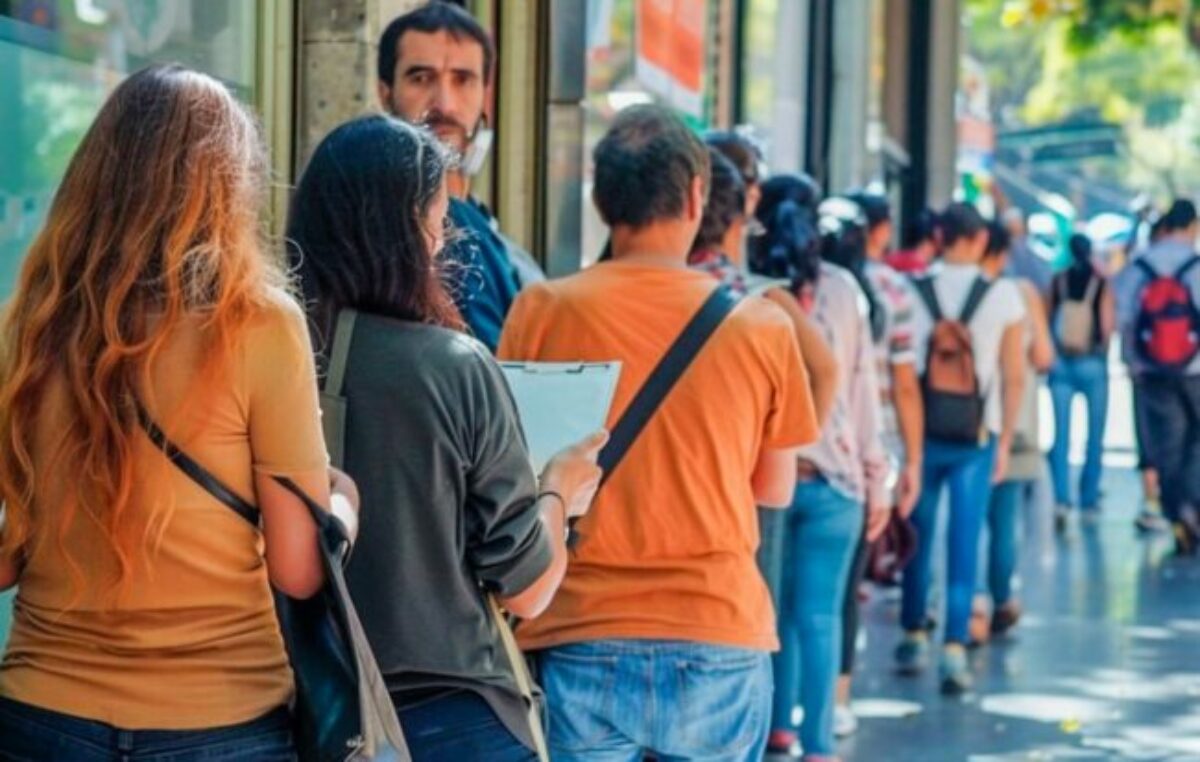 El desempleo en el Gran Rosario subió en un año al 5,8 % y se disparó la subocupación