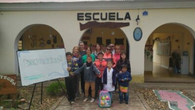 Un aula al aire libre: la escuela rural de María Juana que propone aprender en la naturaleza