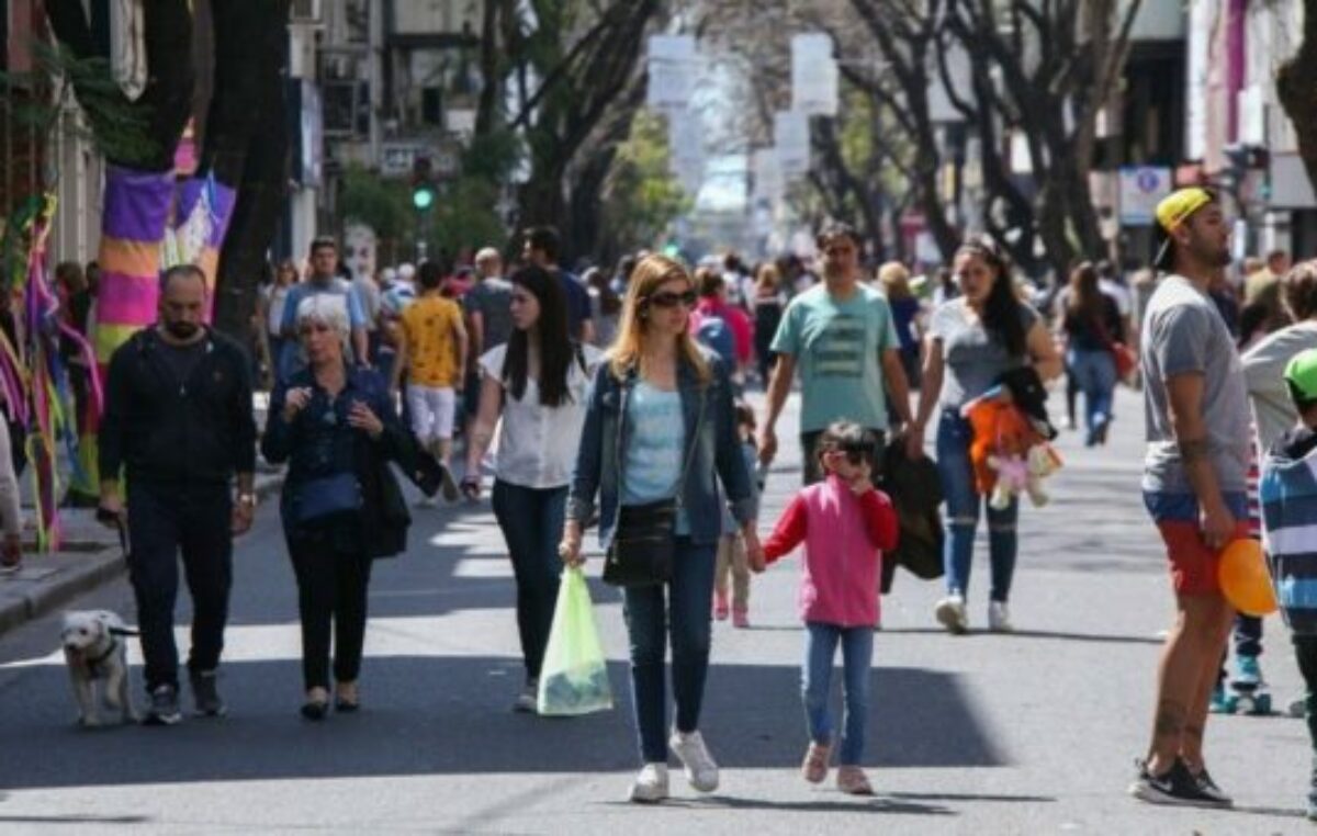 Rosario: una familia necesitó en noviembre $921.411 para no caer en la pobreza