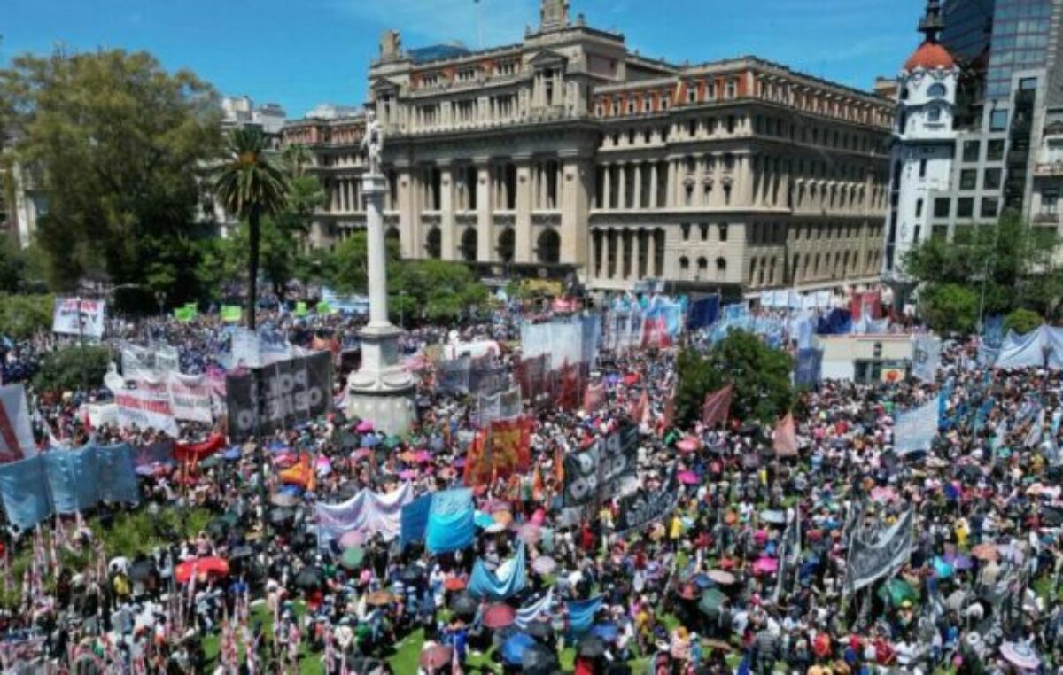 Advertencia de la confederación de sindicatos internacionales 