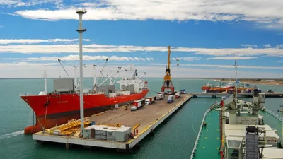 Río Negro tomará el control de sus puertos