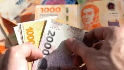 Trabajadores del sector privado perdieron un millón de pesos y los públicos hasta tres millones en diez meses de Milei