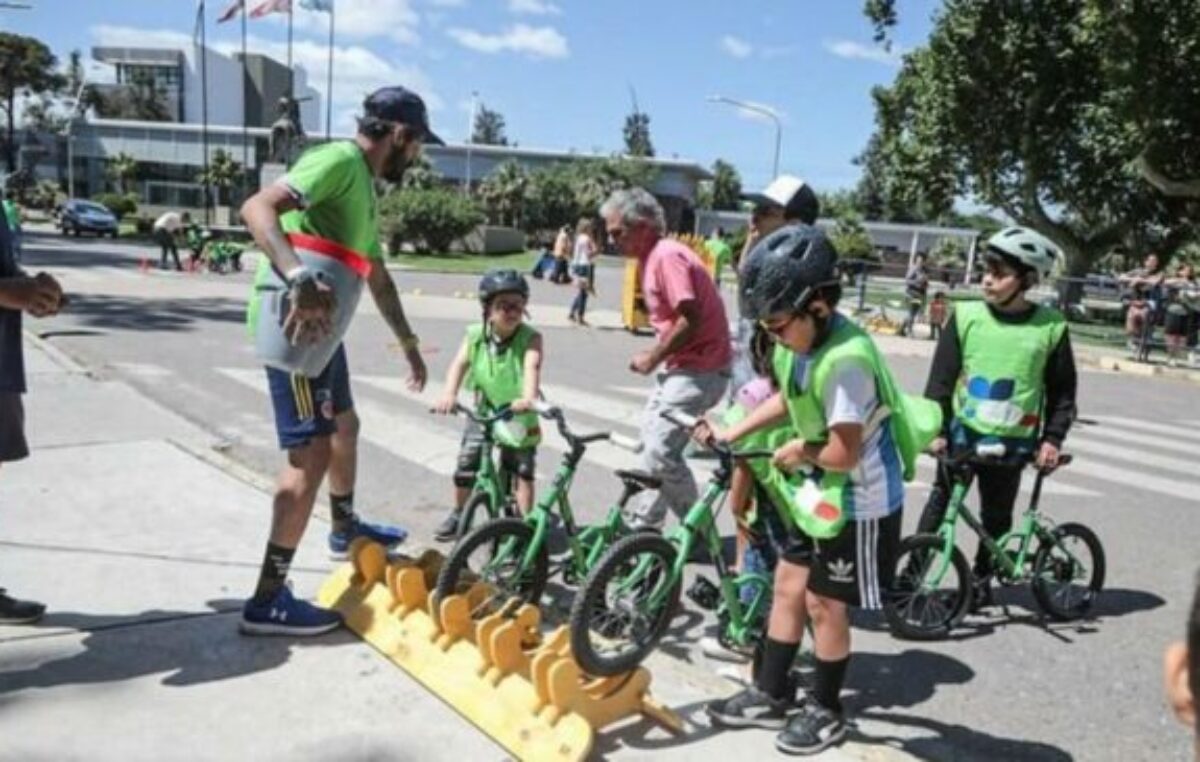 San Juan: El Parque de Mayo se convirtió en una escuela de bicicletas