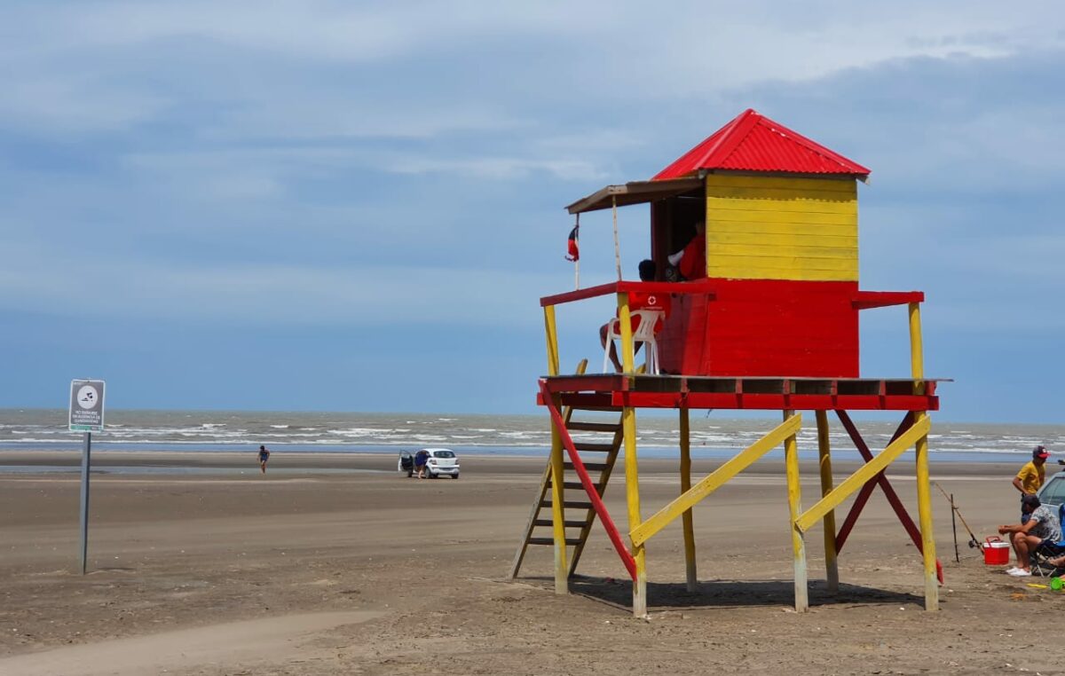 El pueblo de menos 10 habitantes con una de las playas más calmas y extensas del país