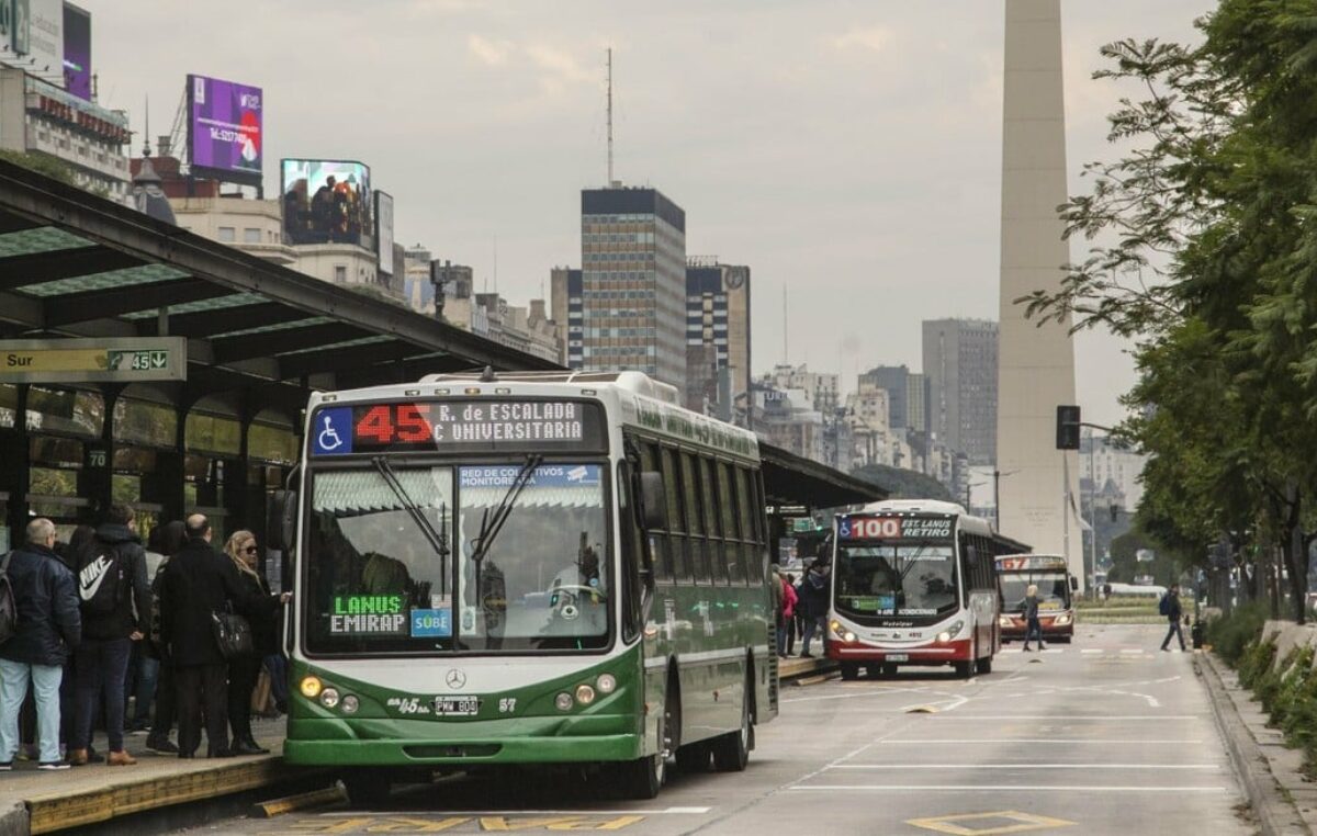 Cada $10 de subsidios al transporte del Amba va $1 a las provincias