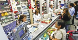 Drama social: la compra de medicamentos a través de Pami cayó un 22%