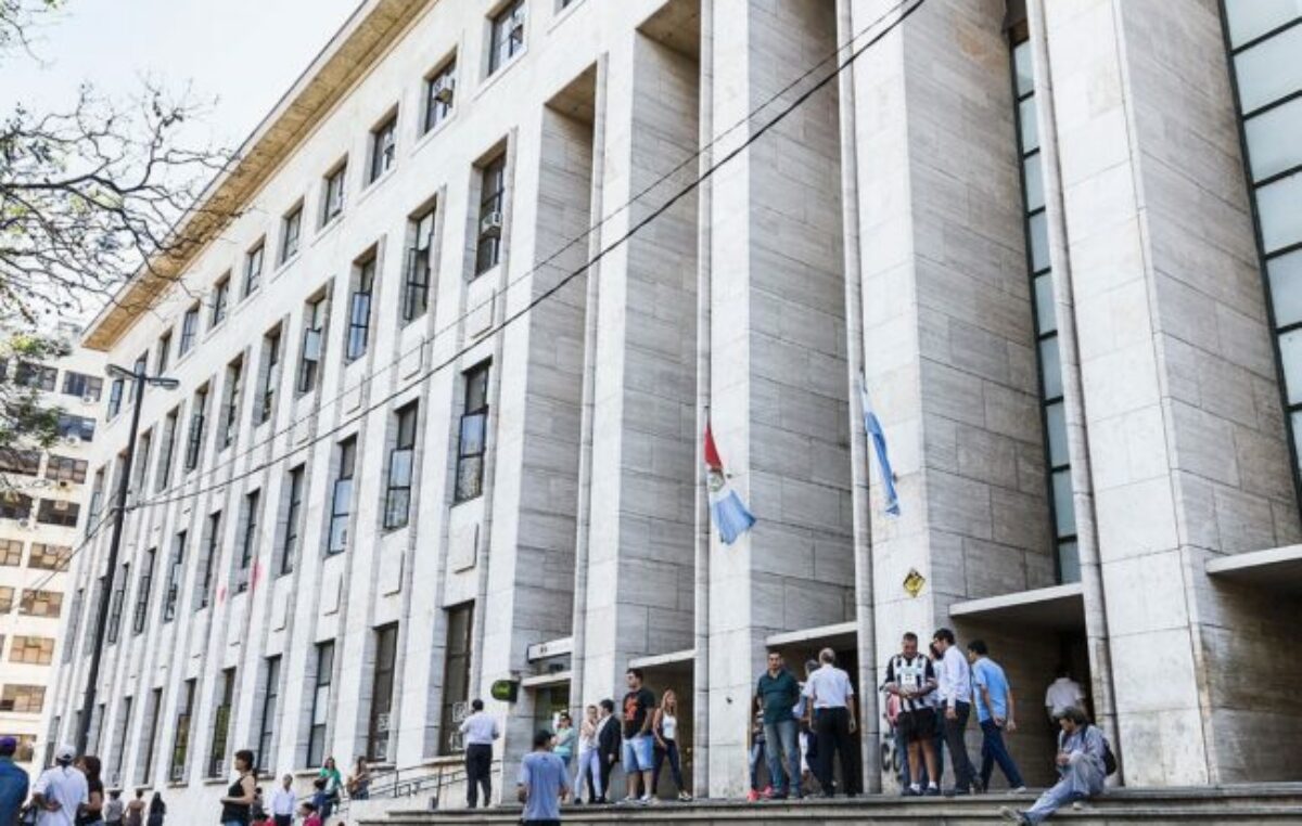 Revés judicial para La Libertad Avanza en su intento de frenar la reforma constitucional en Santa Fe