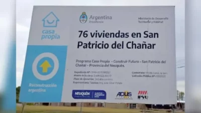 San Patricio del Chañar: la Municipalidad se hace cargo de las viviendas que dejó pendiente Nación