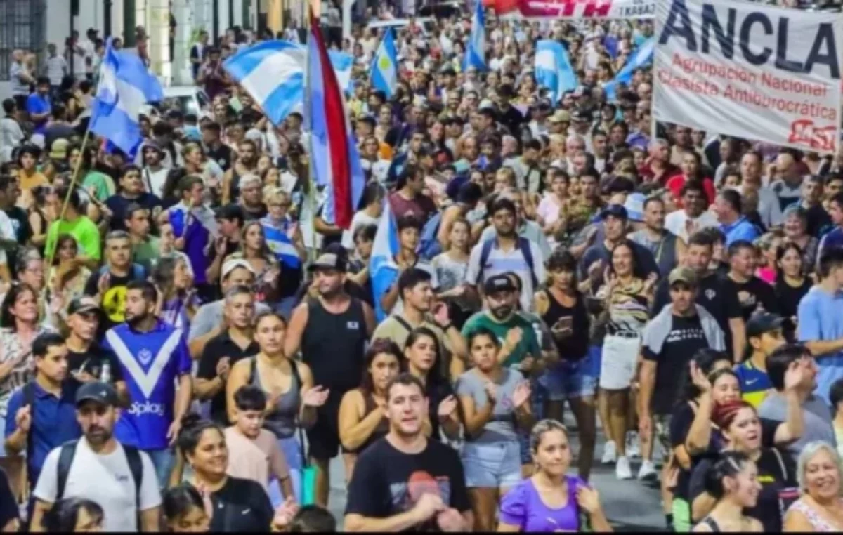 Movilización de los trabajadores de Granja Tres Arroyos: “Hoy se demostró la fuerza de la solidaridad obrera que crece desde abajo”