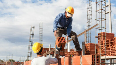 Empleo privado: la construcción es el sector más castigado por el ajuste
