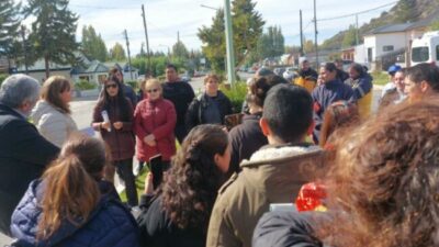 Inédito apoyo de la intendencia de Los Antiguos a paro municipal; los empleados detallaron sus bajos salarios