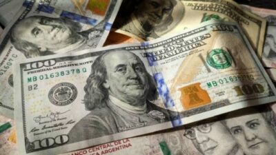 Qué significa el fin del cepo cambiario y cómo impactará en nuestros bolsillos, según una especialista