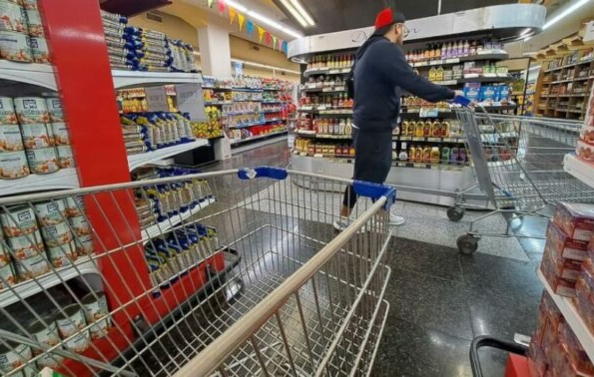 Seis de cada diez supermercados admiten que se están quedando sin clientes