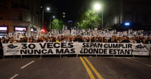 El poder de la movilización  en Uruguay: La marcha del silencio; una historia de avances y retrocesos
