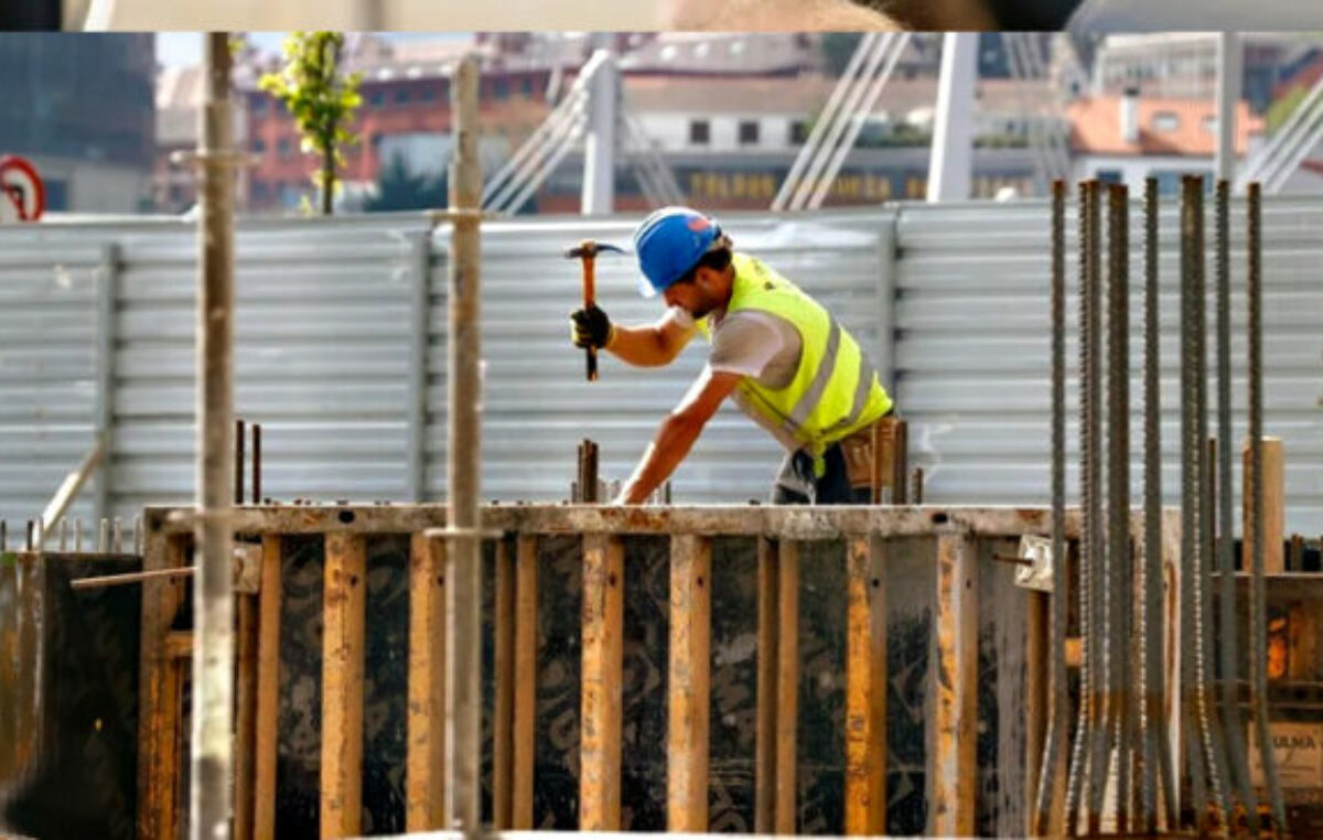 En 15 meses se perdieron más de 13 mil empresas y casi 220 mil puestos de trabajo formal