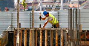 En 15 meses se perdieron más de 13 mil empresas y casi 220 mil puestos de trabajo formal
