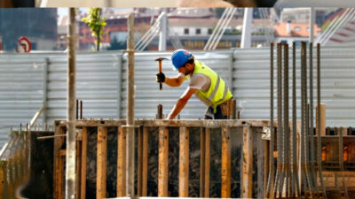 En 15 meses se perdieron más de 13 mil empresas y casi 220 mil puestos de trabajo formal