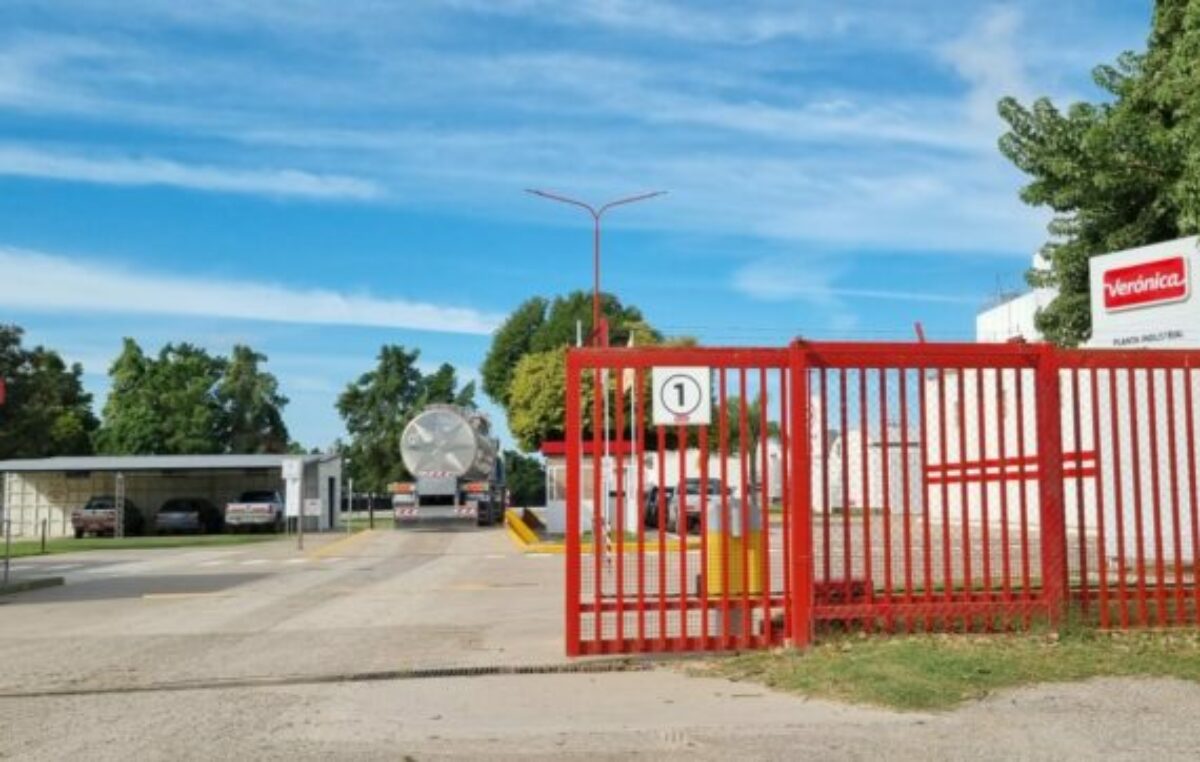 Crisis en Lácteos Verónica: “Hay compañeros que no tienen para llevar un plato de comida a la mesa”