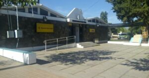 Despidos en Valle Fértil: 15 becas menos y el ajuste continuará