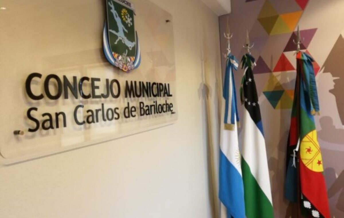 El Concejo Municipal de Bariloche declaró «persona no grata» al presidente Javier Milei