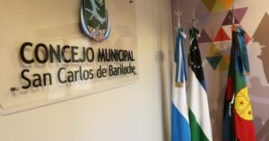El Concejo Municipal de Bariloche declaró «persona no grata» al presidente Javier Milei