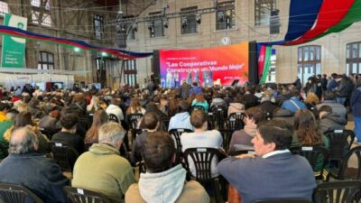 El gobierno de Santa Fe reunió a más de mil cooperativistas para potenciar el trabajo asociativo