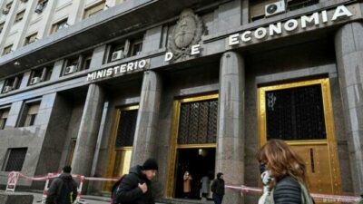 Mientras las provincias disminuyen la presión fiscal, Nación la mantiene e incluso incrementa
