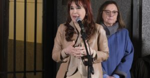 Cristina Kirchner: «Al cepo del salario le agregaron el cepo al voto popular»